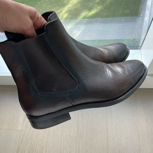 Thursday boot duchess black coffee size 10